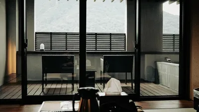 подросток напал на туристок в гостинице, фото - Новости Zakon.kz от 14.08.2025 22:14