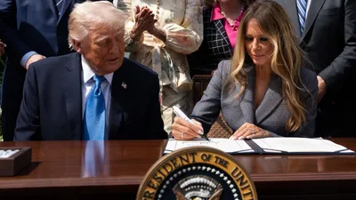 Письмо Мелании Трамп для Путина, фото - Новости Zakon.kz от 17.08.2025 06:00