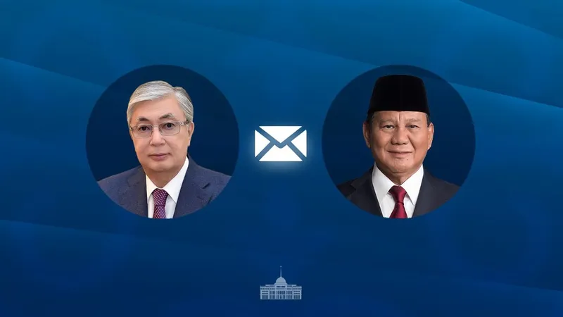 Токаев поздравил президента Индонезии с 80-летием независимости республики