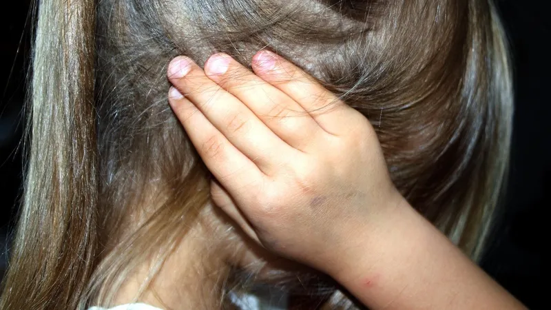 Житель Актау заявил о насилии над детьми