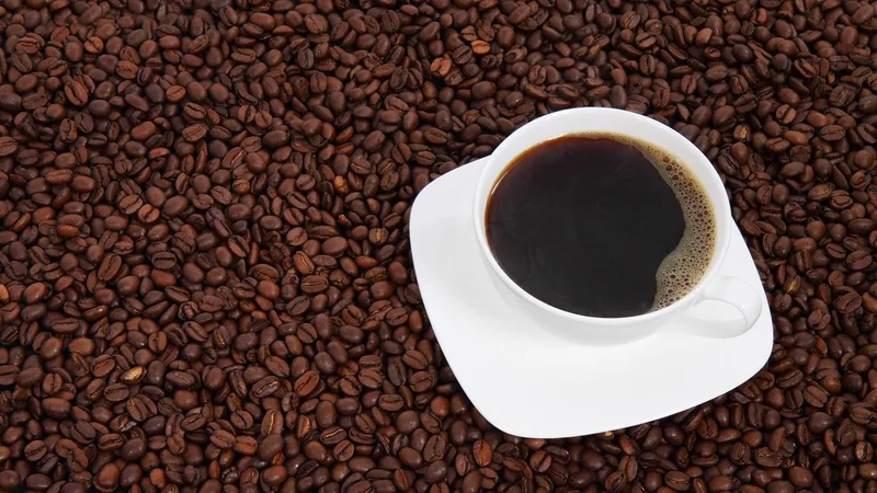 Цены на кофе достигли рекордных отметок из-за непогоды в Бразилии