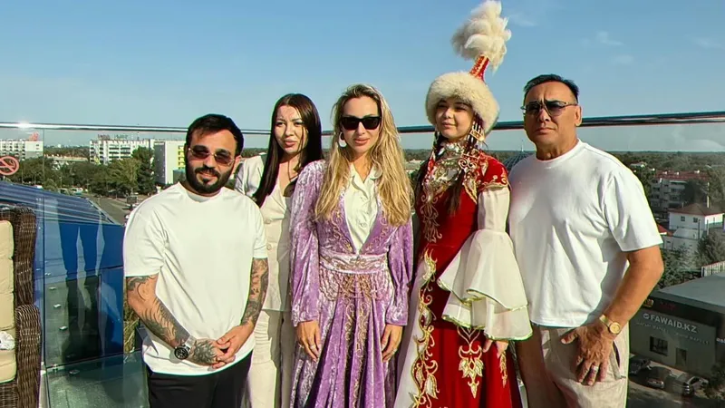 Не только за собаку: Светлана Лобода на казахском поблагодарила фанатов