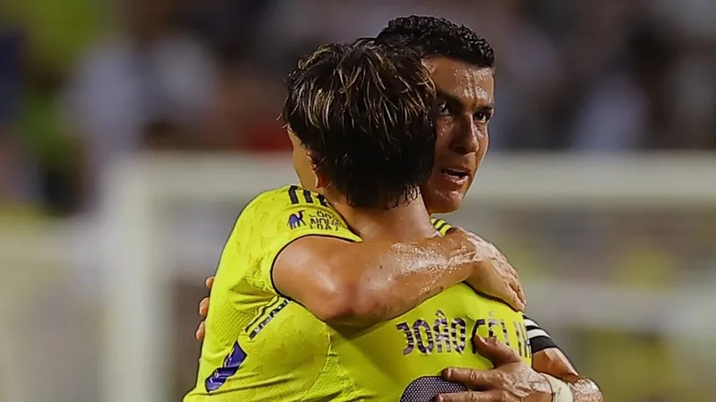 Две звезды португальского футбола помогли "Аль-Насру" выйти в финал Суперкубка