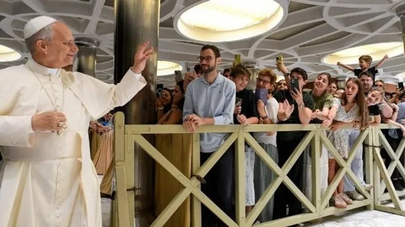 Папа Римский призвал верующих поститься 22 августа и молиться о мире