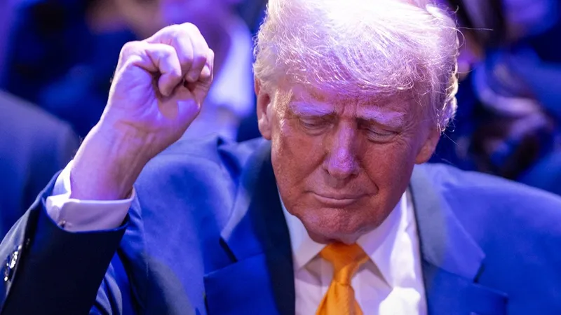 Трамп больше не хочет устраивать встречу Путина и Зеленского