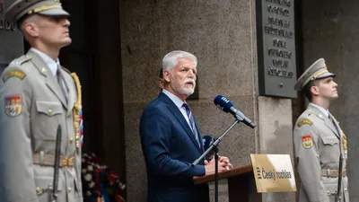 Президент Чехии согласился направить чешских миротворцев в Украину, фото - Новости Zakon.kz от 21.08.2025 22:13