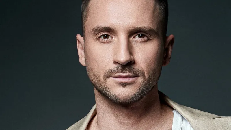 Лазарев намекнул на воссоединение с Кудрявцевой