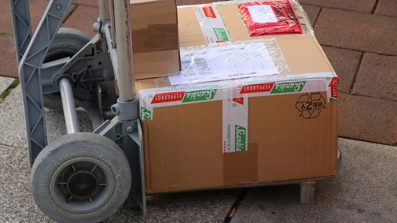 Канада объявила об отмене ответных пошлин на ряд товаров из США