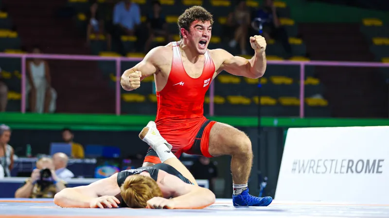 Казахстанский борец может войти в тройку сильнейших на чемпионате мира