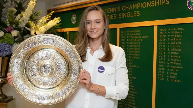 Елена Рыбакина продемонстрировала образ для вечеринки игроков на US Open