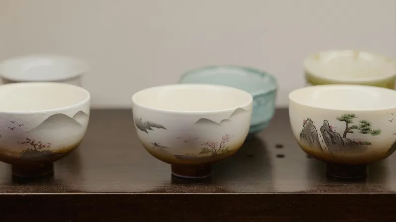 Тарелка с барахолки за 1,5 тыс. тенге оказалась редким китайским фарфором