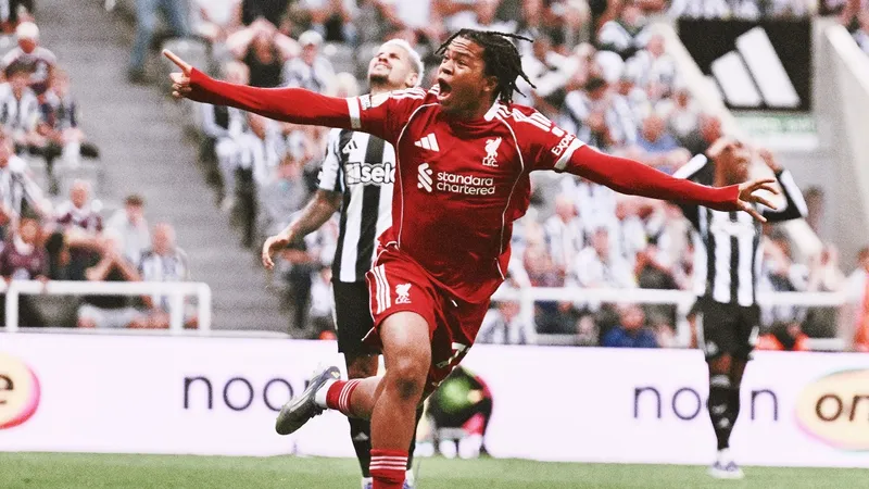 16-летний игрок принес победу "Ливерпулю" на сотой минуте матча АПЛ