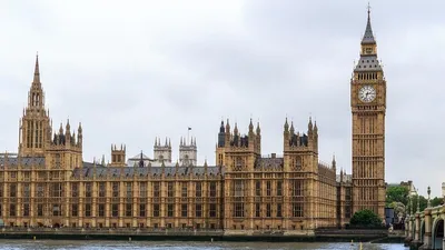 В Лондоне вскрыли капсулу времени, заложенную принцессой Дианой , фото - Новости Zakon.kz от 29.08.2025 06:40