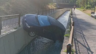 Авария в Алматы, фото - Новости Zakon.kz от 28.08.2025 20:31