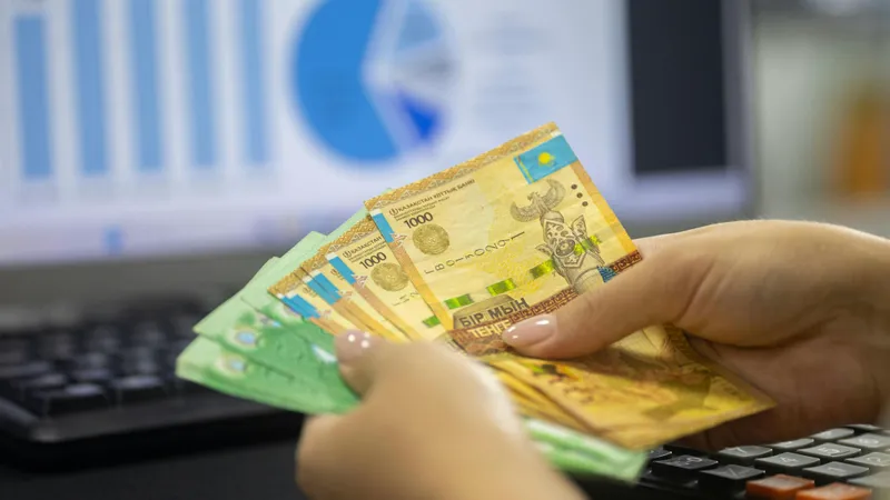 К казахстанцам с важной информацией о новой банкноте 1000 тенге обратился Нацбанк