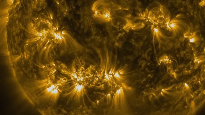 Солнце готовит мощный взрыв? Ученые фиксируют рекордную активность