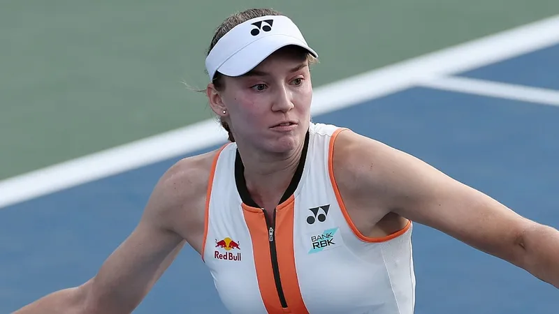 Рыбакина установила рекорд и высказалась о возвращении бывшего тренера