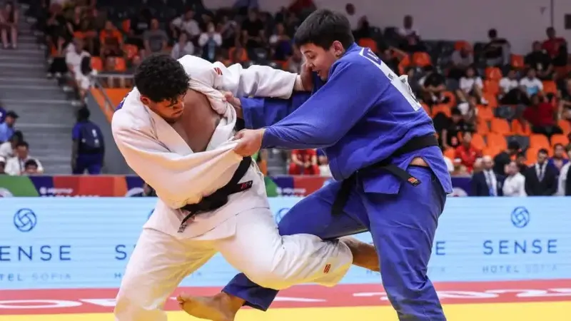 Дзюдоист из Казахстана поразил соперника на чемпионате мира