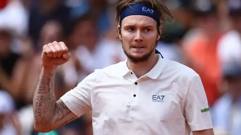 Александр Бублик пробился в четвертый круг US Open-2025