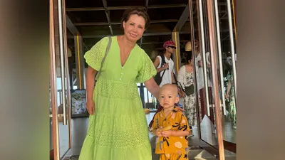 эстрадная певица Казахстана Роза Рымбаева, внук Зейн, фото - Новости Zakon.kz от 02.09.2025 15:38