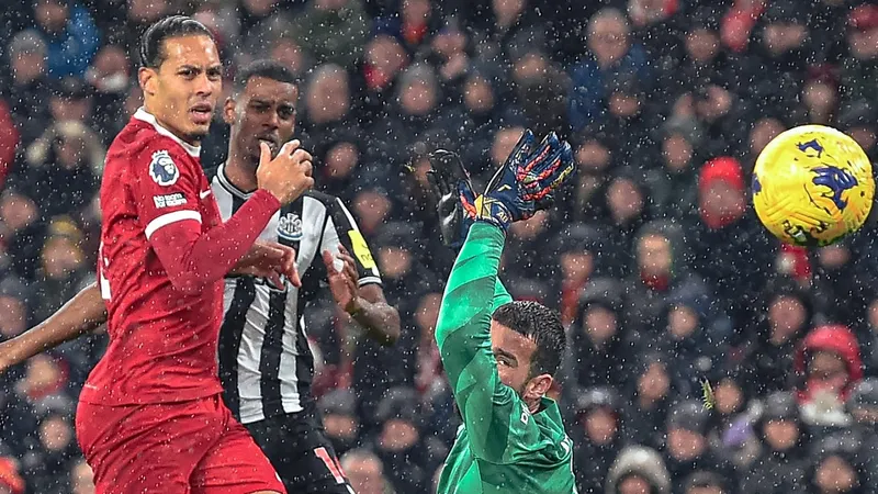 Клубы АПЛ потратили более трех миллиардов фунтов и установили трансферный рекорд