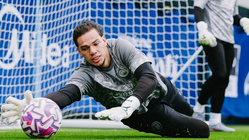 "Фенербахче" приобрел звездного бразильского голкипера из АПЛ