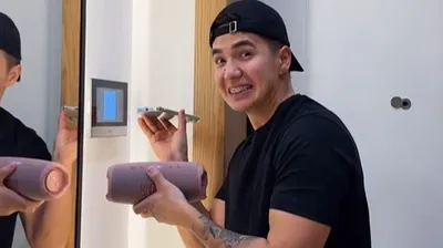 Блогер , фото - Новости Zakon.kz от 04.09.2025 18:45