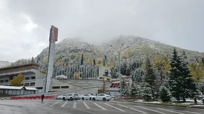 Медео, Медеу, высокогорное урочище, горы, высокогорный спортивный комплекс, осень в горах, первый снег, туман, заморозки, похолодание , фото - Новости Zakon.kz от 19.09.2025 17:48