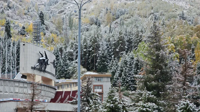 Погода в Алматы на неделю: тепло до +15°С и редкие осадки