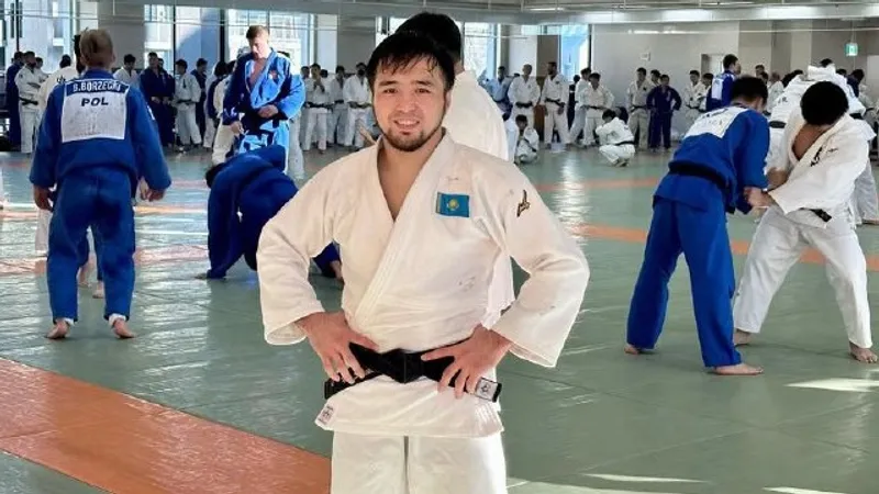 Елдос Сметов делится опытом в Европе и передает привет казахстанцам