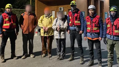 помощь спасателей, фото - Новости Zakon.kz от 05.09.2025 23:14