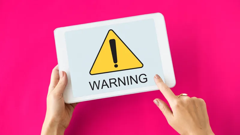 Трем знакам зодиака стоит быть осторожными в выходные: их мир может поменяться