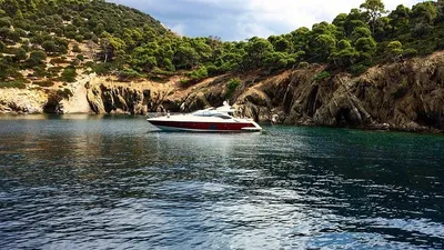 В Турции затонула яхта за 1 млн долларов, фото - Новости Zakon.kz от 06.09.2025 07:00