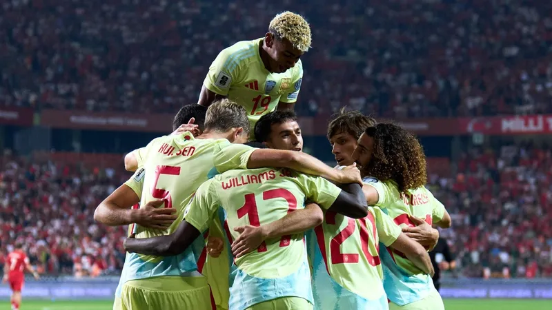 Чемпионы Европы в гостях с теннисным счетом разгромили футболистов Турции