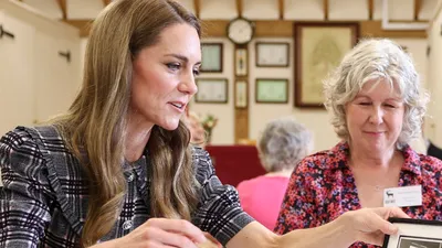 Новая прическа Кейт Миддлтон, фото - Новости Zakon.kz от 10.09.2025 04:44