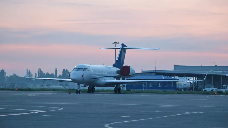 Контроль за противообледенительной обработкой самолетов усилили в Казахстане