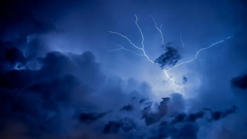 Астане и Алматы стоит готовиться к грозам: прогноз на 10-12 сентября