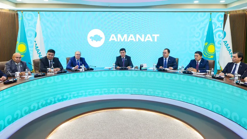 AMANAT: Цифровизация страны – это ключевая идея Послания президента