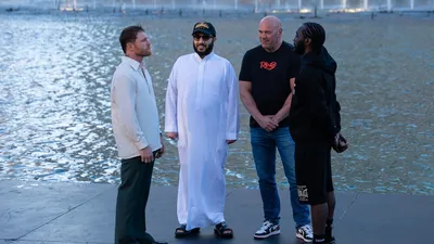 Бокс Альварес Кроуфорд, фото - Новости Zakon.kz от 09.09.2025 16:46