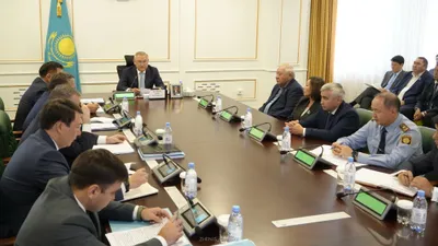 совещание под председательством акима области Жетысу Бейбита Исабаева, фото - Новости Zakon.kz от 01.10.2025 18:06