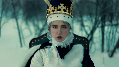 Королева, корона, снег, фото - Новости Zakon.kz от 11.09.2025 08:32