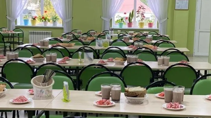 Альназарова и Бейсембаев лично проверили, как питаются школьники по новому стандарту