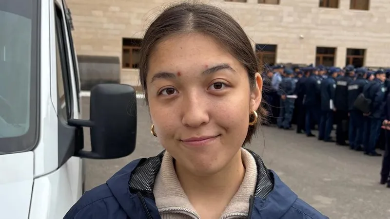 Волонтер, фото - Новости Zakon.kz от 12.09.2025 19:25