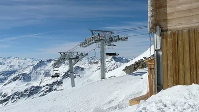 несколько человек пострадали в результате аварии на канатке на Эльбрусе, фото - Новости Zakon.kz от 12.09.2025 19:20