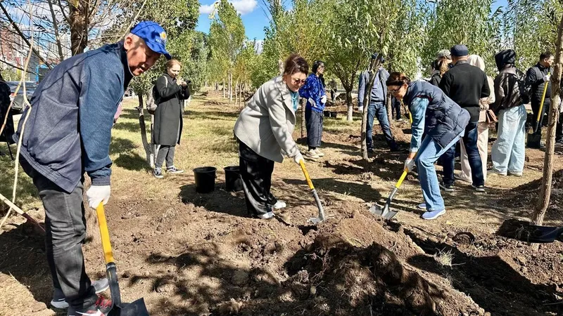 Масштабная уборка в Астане: как прошел первый день экомесячника