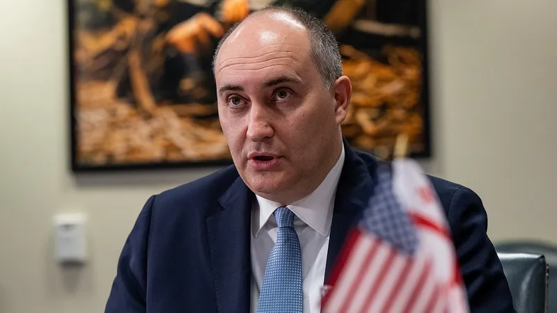 В Грузии арестовали бывшего министра обороны