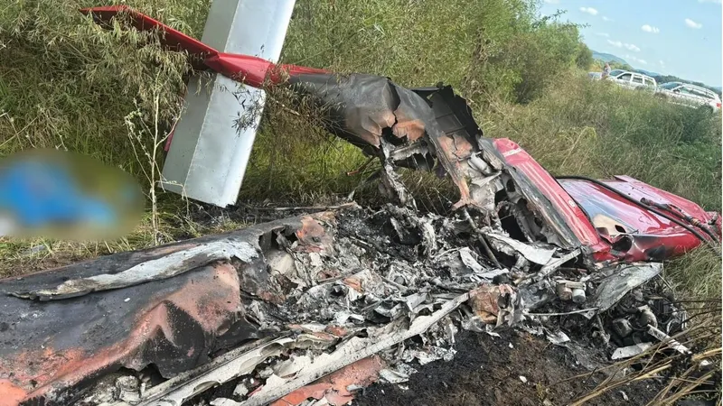 Спортивный самолет с людьми рухнул в Словакии