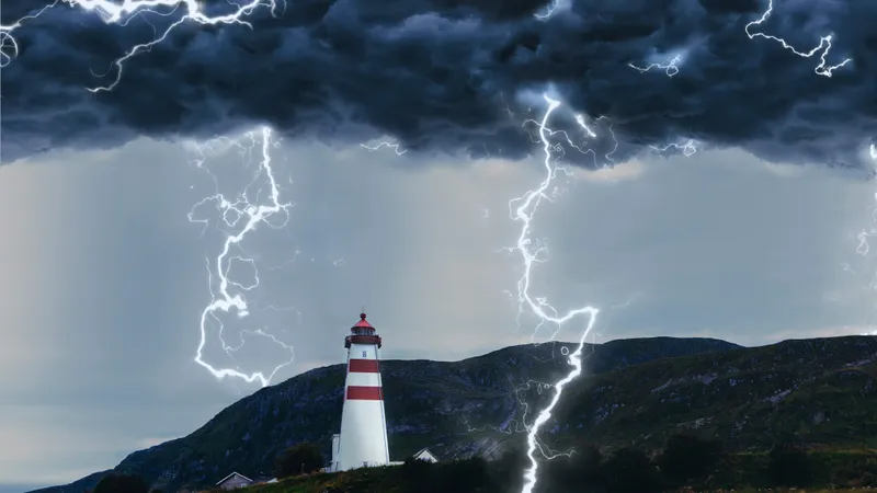 В Астане и регионах объявили штормовое предупреждение на 14 сентября