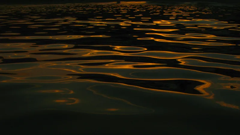 В океане нашли тысячи тонн золота в растворенном виде