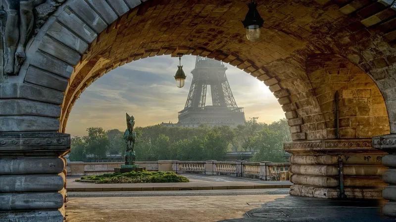 Власти Франции собираются изменить облик Парижа